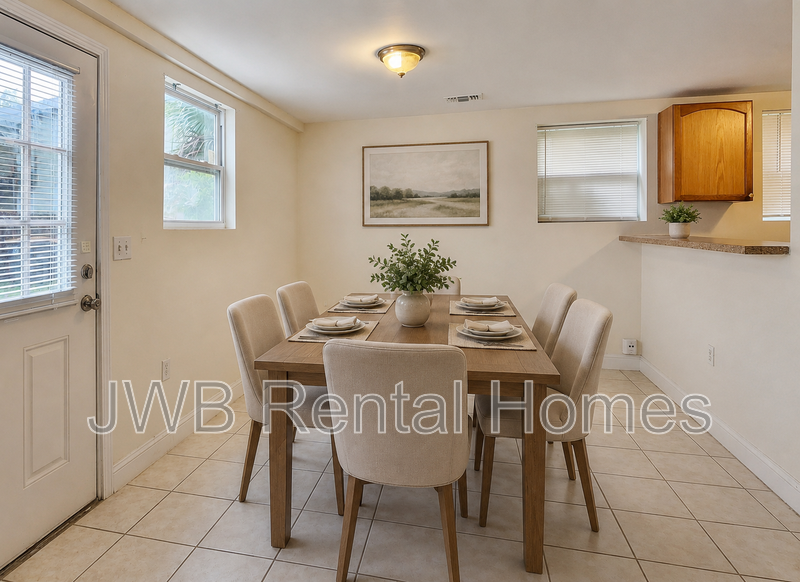 1379 Ingleside Ave - Photo 6 of 16