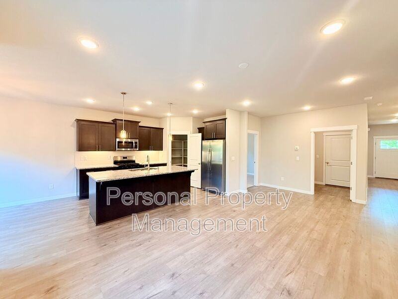 17020 Ne 17th Ave - Photo 6 of 28