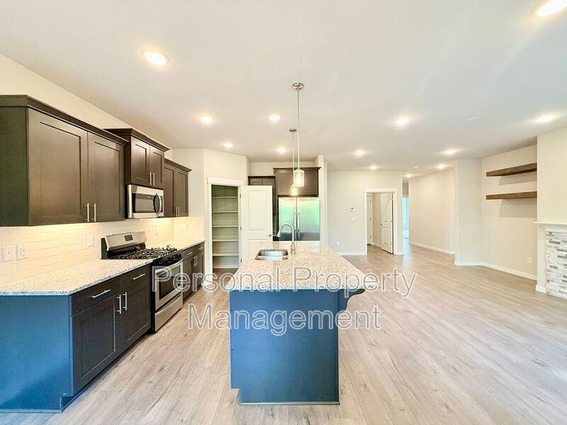17020 Ne 17th Ave - Photo 7 of 28