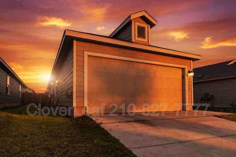 2822 Millikan Dr - Photo 2 of 32
