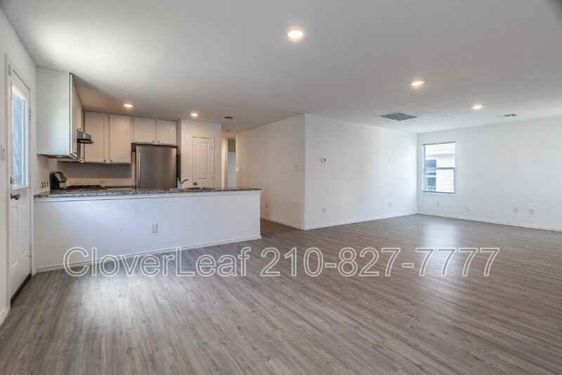 2822 Millikan Dr - Photo 7 of 32