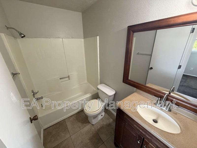 433 Louisiana Blvd Se #10 - Photo 5 of 5