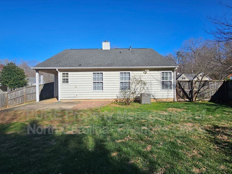 8237 Hornwood Ct - Photo 2 of 30