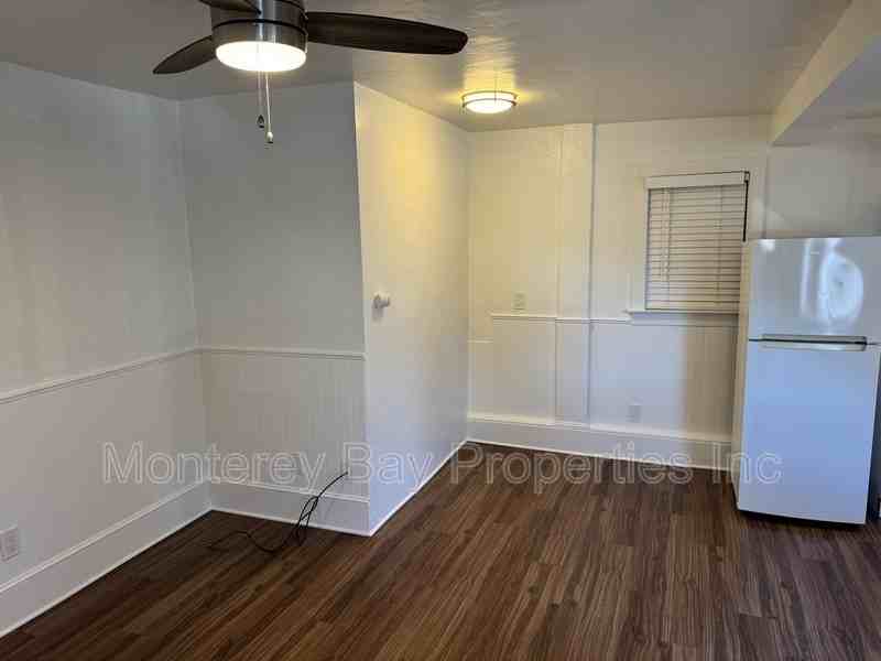 202 Cherry Ave #4 - Photo 3 of 11