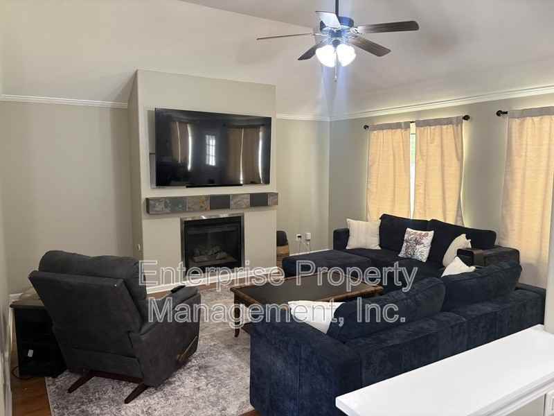 6153 Lubiani Valley Dr - Photo 2 of 33