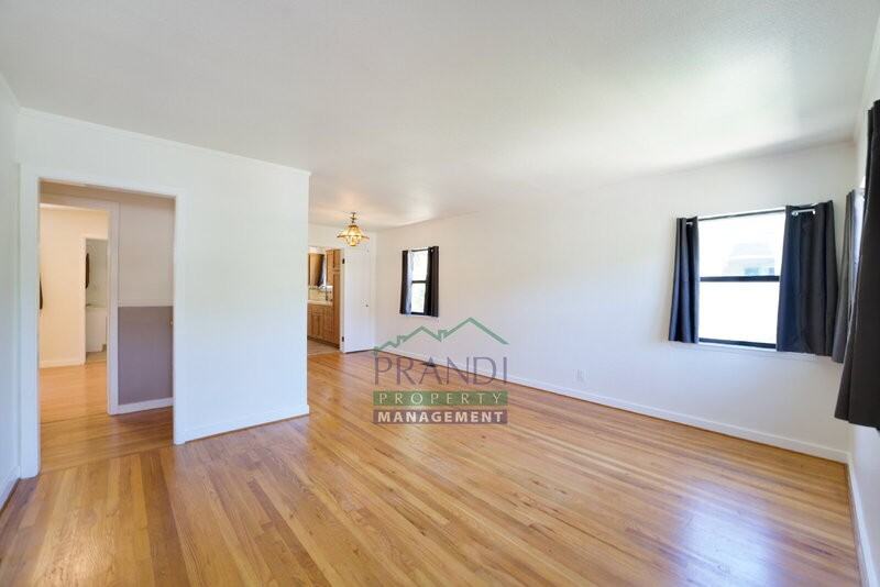 2049 5th Ave - Photo 2 of 21