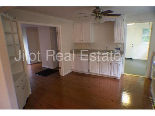 657 Valley Brook Rd - Photo 3 of 17