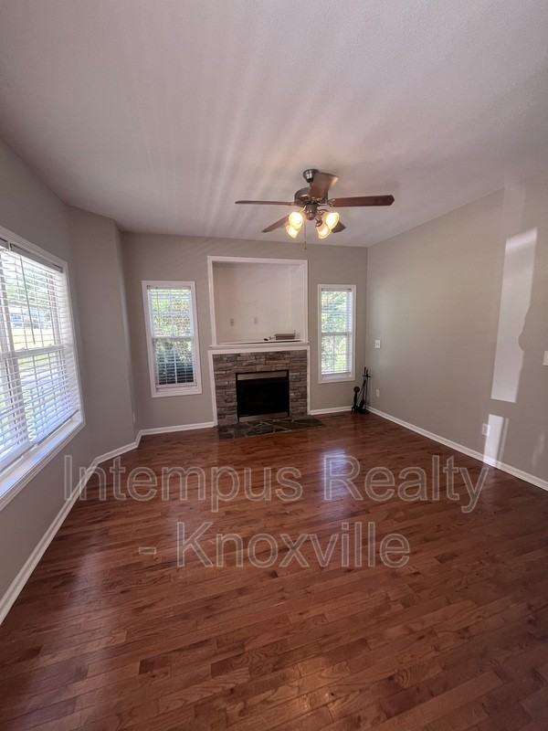 413 Bowers Park Cir - Photo 4 of 19