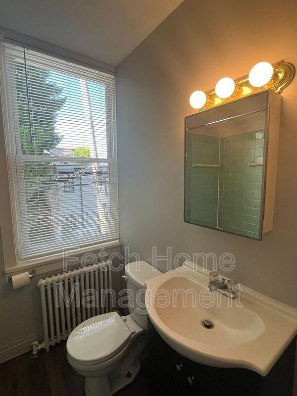 234 N Lime St #5 - Photo 4 of 12