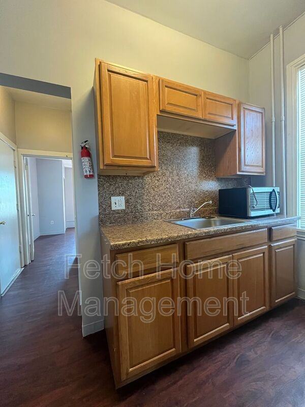 234 N Lime St #5 - Photo 7 of 12