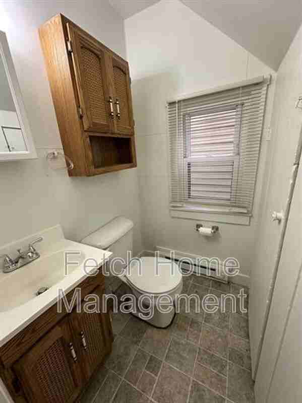 362 W Main St - Photo 7 of 31