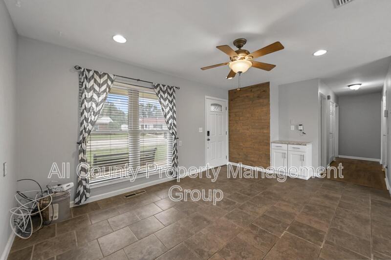 6209 Shadydell Dr - Photo 2 of 20