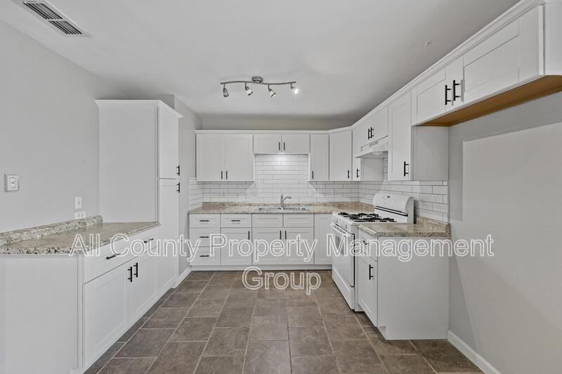 6209 Shadydell Dr - Photo 7 of 20