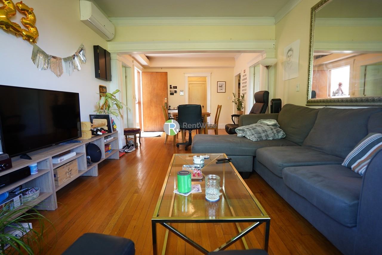 128 Fuller St #5 - Photo 4 of 18