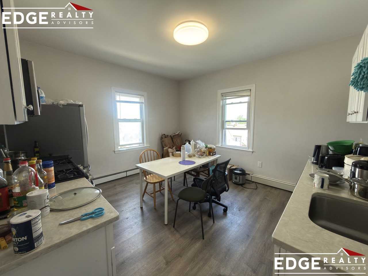 39 Union St #3 - Photo 2 of 12