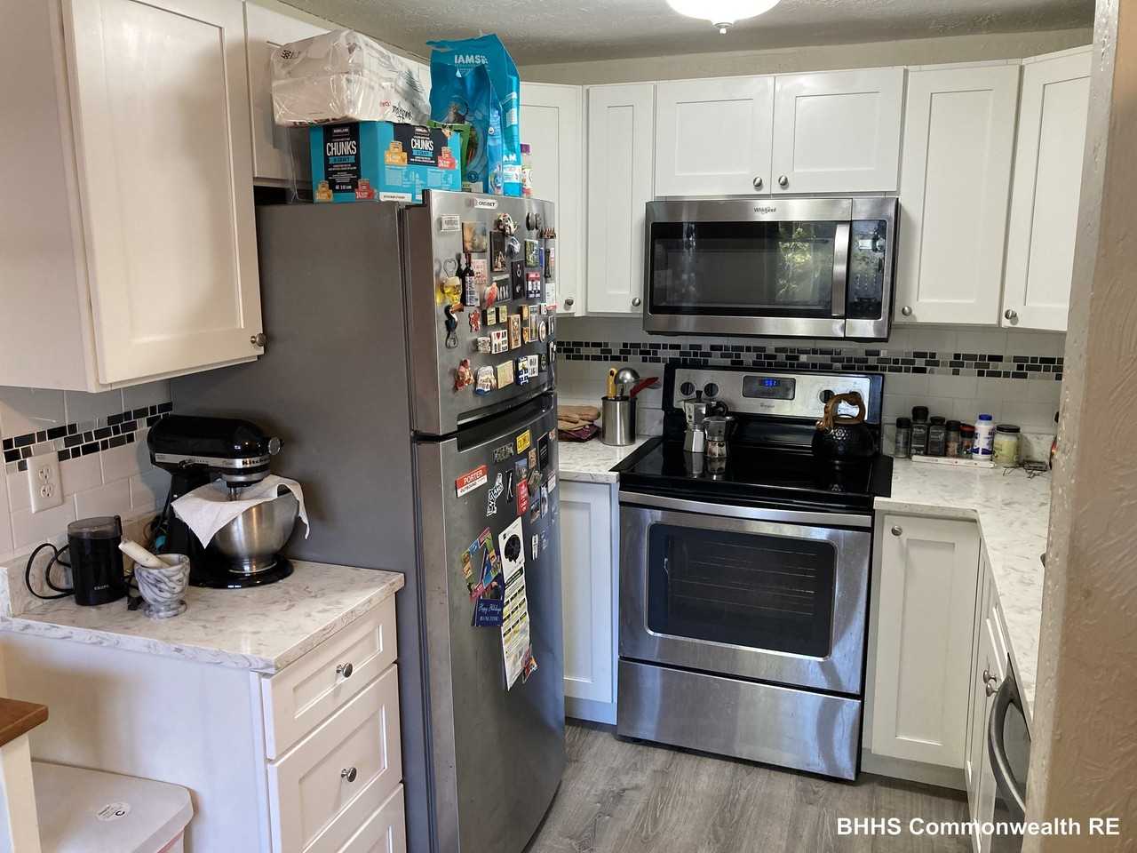 111 Walnut St #11 - Photo 2 of 12