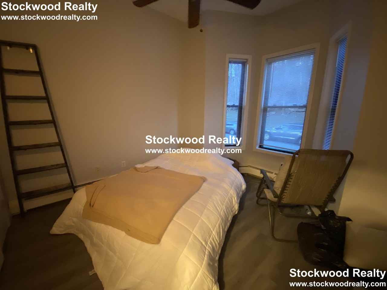 96 Marcella St #B - Photo 3 of 11