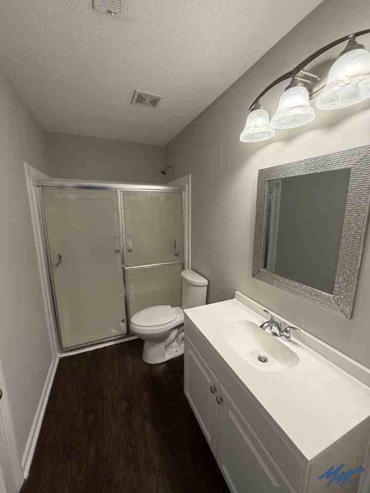 1441 Rochester Dr - Photo 7 of 25