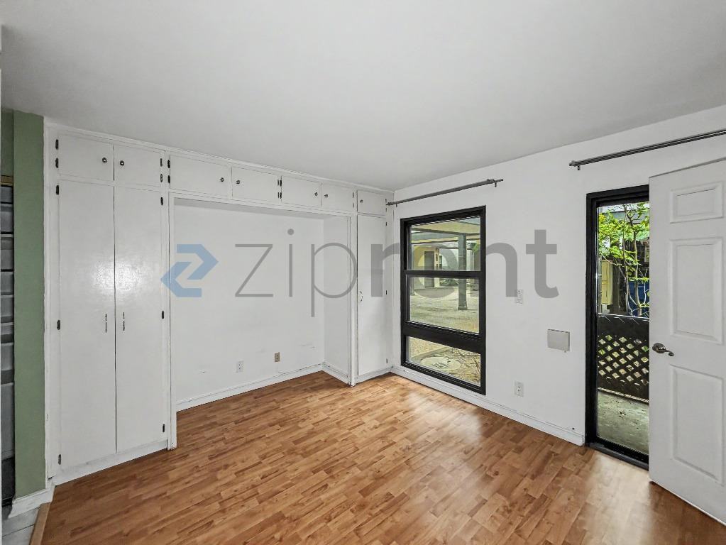 7742 Redlands St - Photo 7 of 19