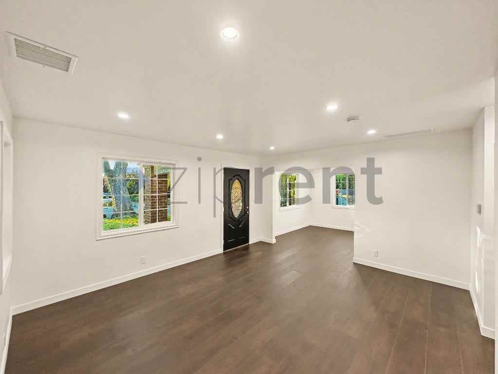 600 Hazel St - Photo 4 of 24