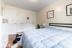 featured image of Warren St #203