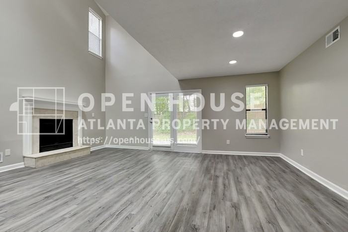 548 Julius Dr - Photo 4 of 23