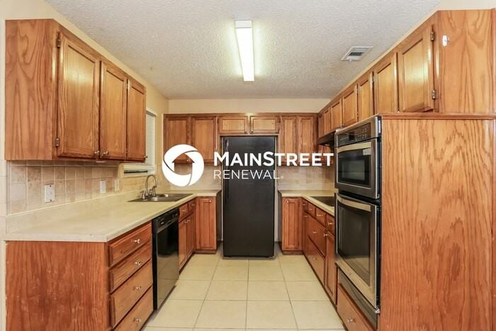 5300 Stagetrail Dr - Photo 6 of 16