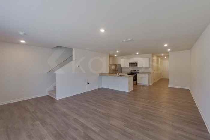 307 Ironwood Ct - Photo 4 of 24