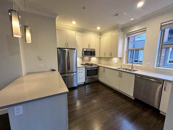 757 Orwell St #1 - Photo 5 of 16