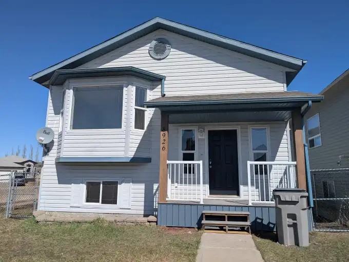 8926 71 Ave