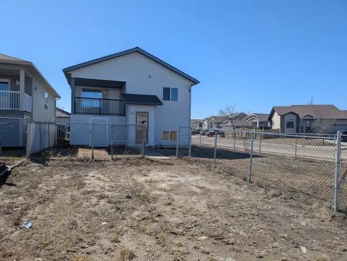 8926 71 Ave - Photo 2 of 21