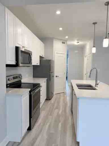 933 Stonewalk Dr - Photo 3 of 20