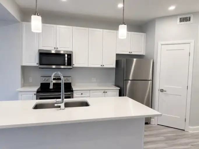 933 Stonewalk Dr - Photo 4 of 20
