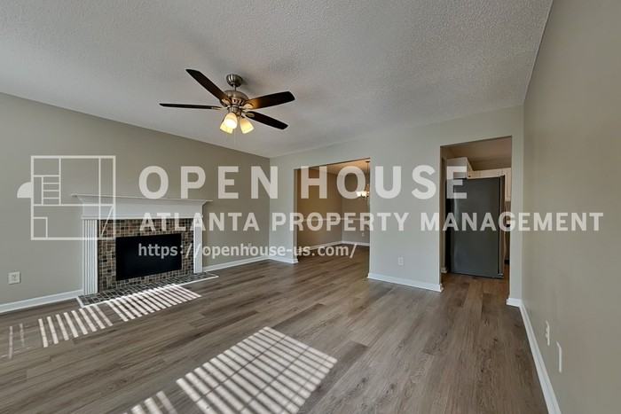 6469 Lester Ln - Photo 5 of 21
