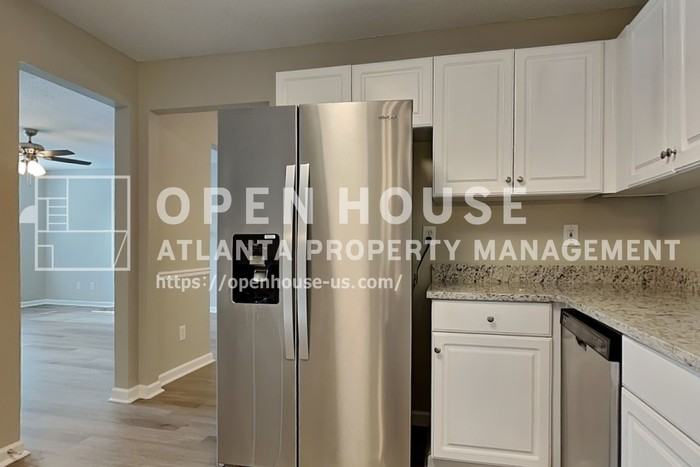 6469 Lester Ln - Photo 7 of 21