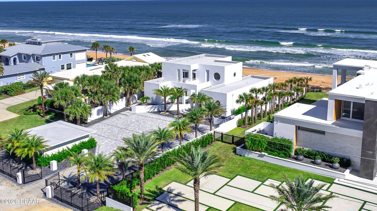 435 Ocean Shore Blvd - Photo 2 of 50