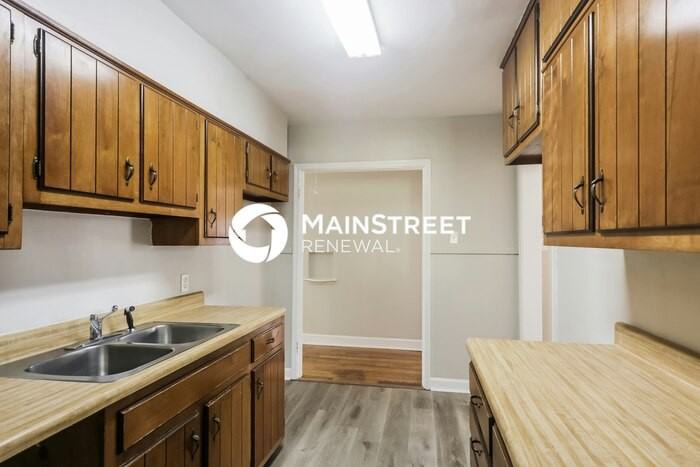 628 Buck St - Photo 6 of 16