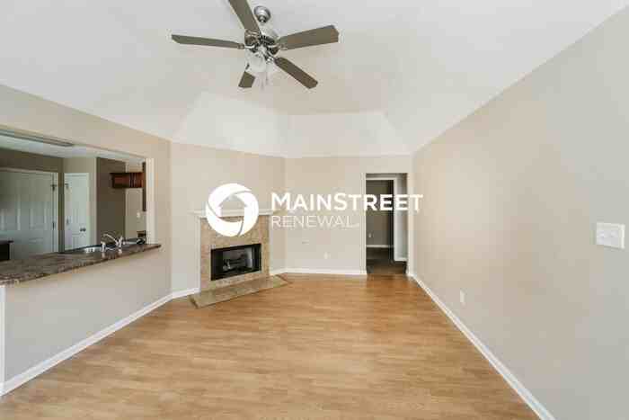10050 Mill Hill Ave - Photo 5 of 18