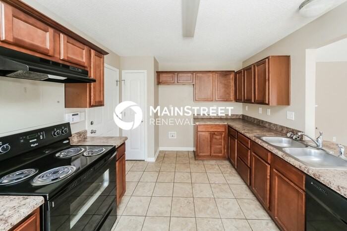 10050 Mill Hill Ave - Photo 6 of 18