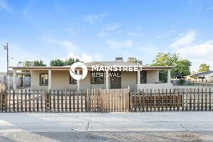 featured image of 1811 W Mohave St