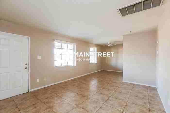 1811 W Mohave St - Photo 3 of 16