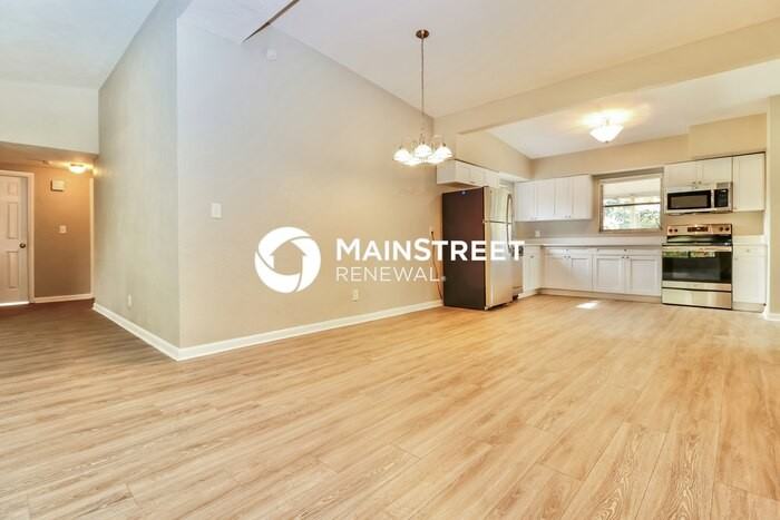 9924 109th St - Photo 7 of 16