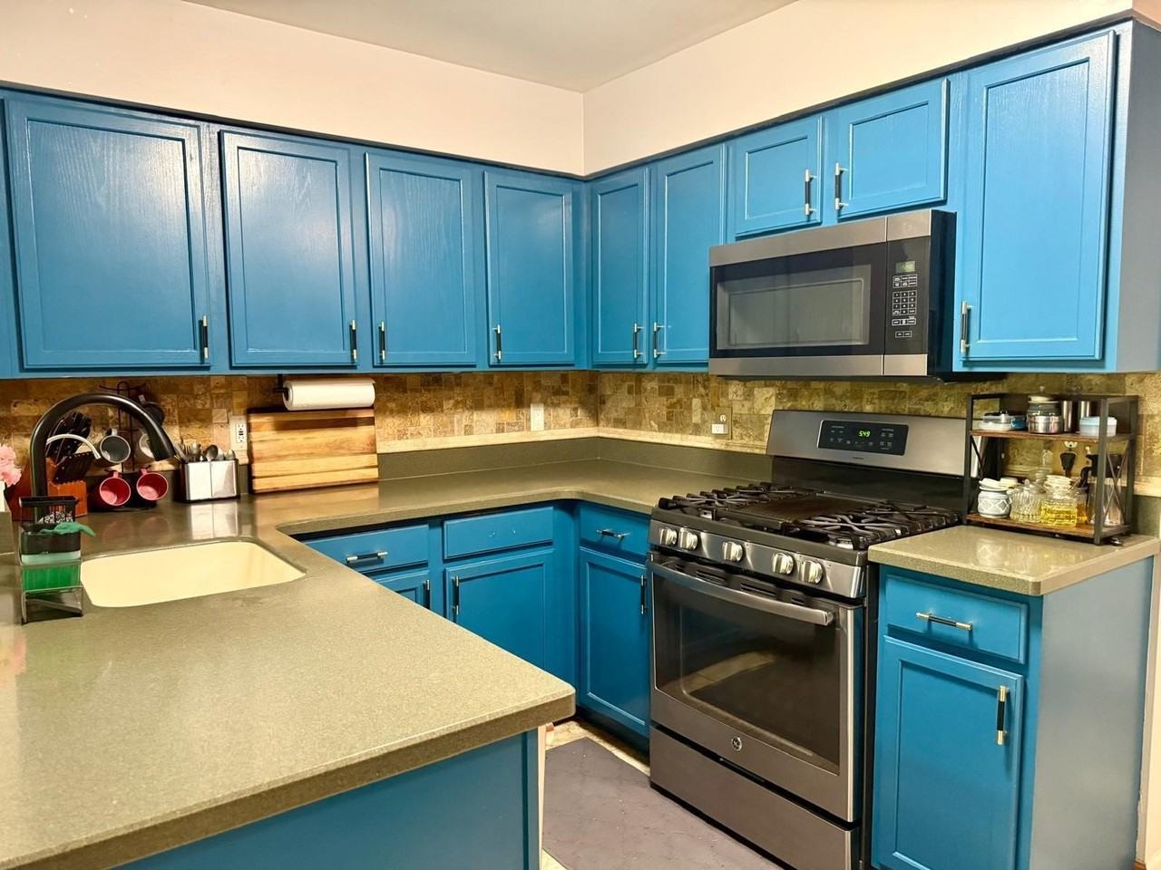 1827 Preserve Blvd - Photo 3 of 15