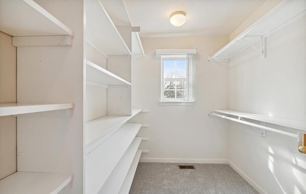 1827 Preserve Blvd - Photo 7 of 15