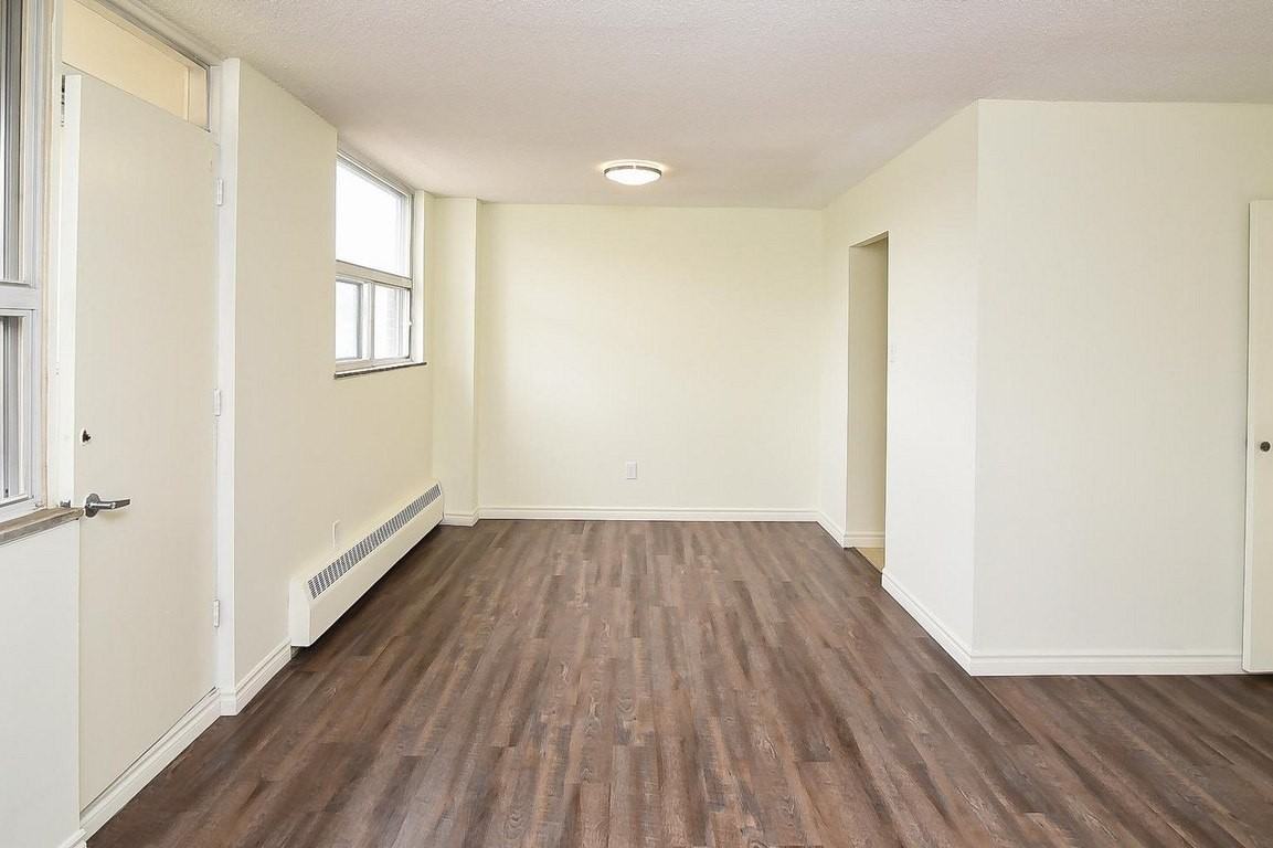 Alexandrian Apartments - Photo 6 of 16