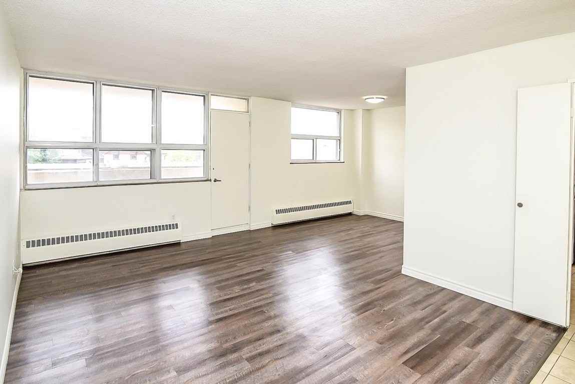 Alexandrian Apartments - Photo 7 of 16