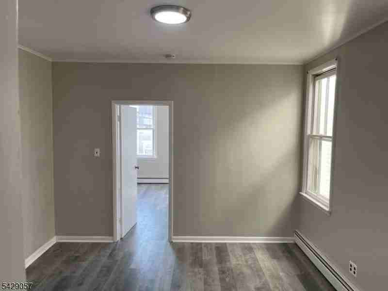135 Ripley Pl #2 - Photo 4 of 11