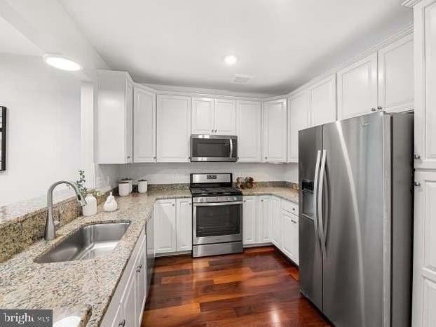 625 Quarry View Ct - Photo 4 of 17