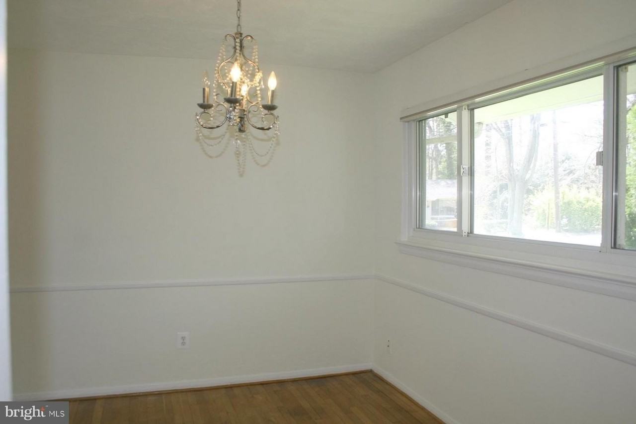 5103 Danbury Rd - Photo 6 of 25