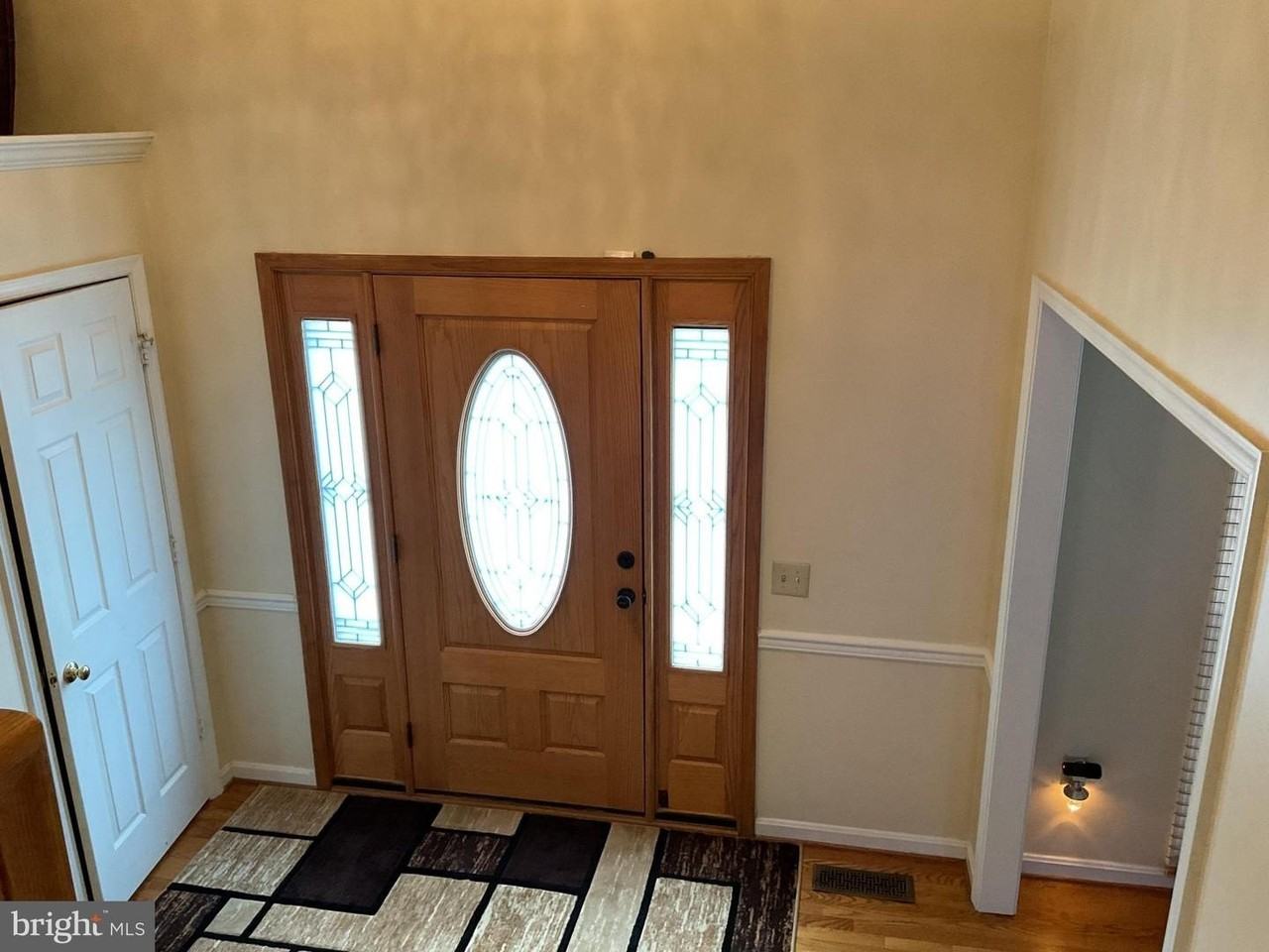 1501 Silverado Ct - Photo 2 of 30